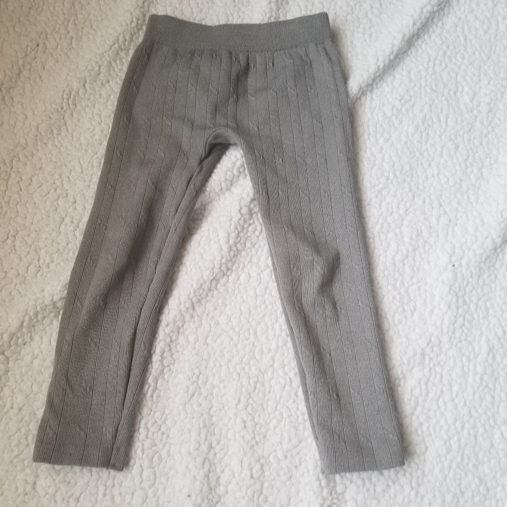 Grey fleeces lined leggings